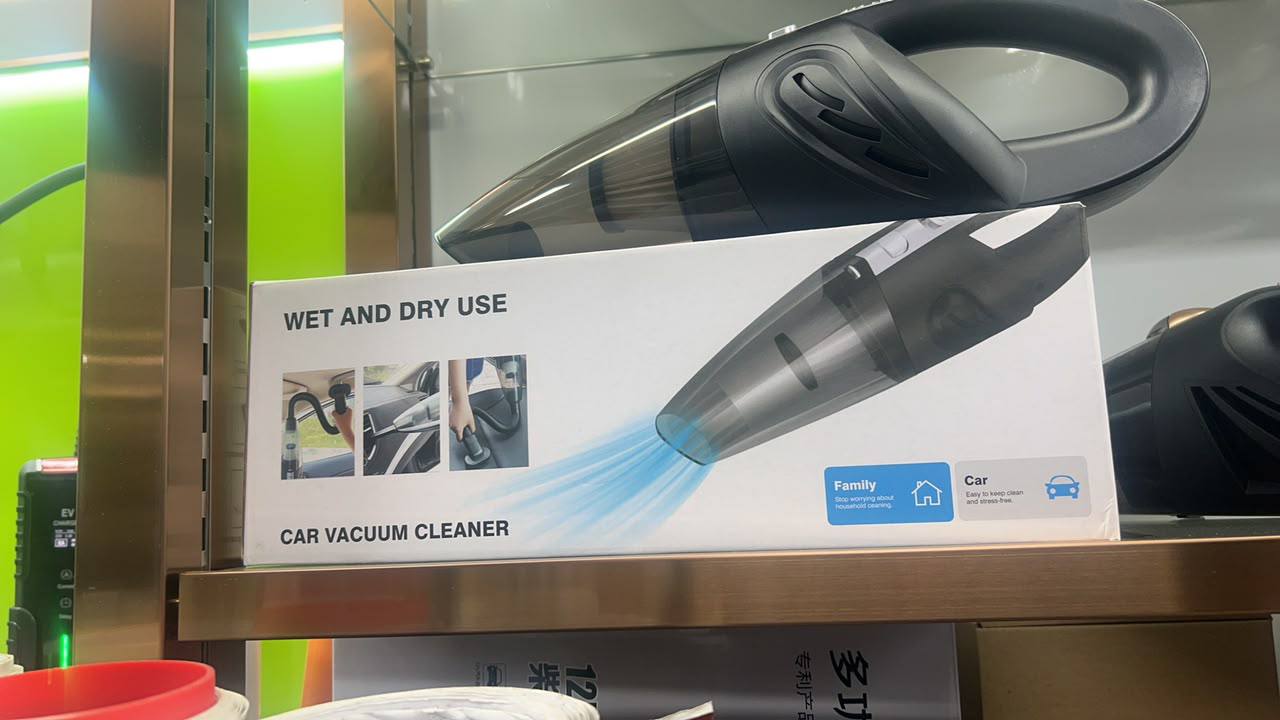 MA-008 vacuum cleaner retail unit on display shelf